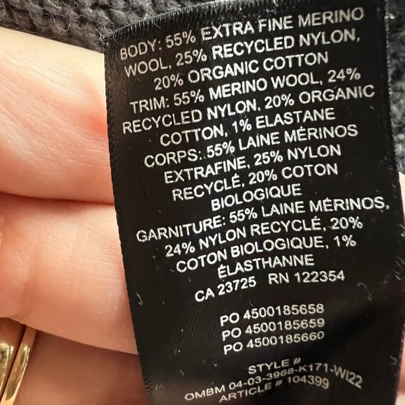 Aritzia New Alps Cardigan - size small - charcoal grey - Picture 9 of 9